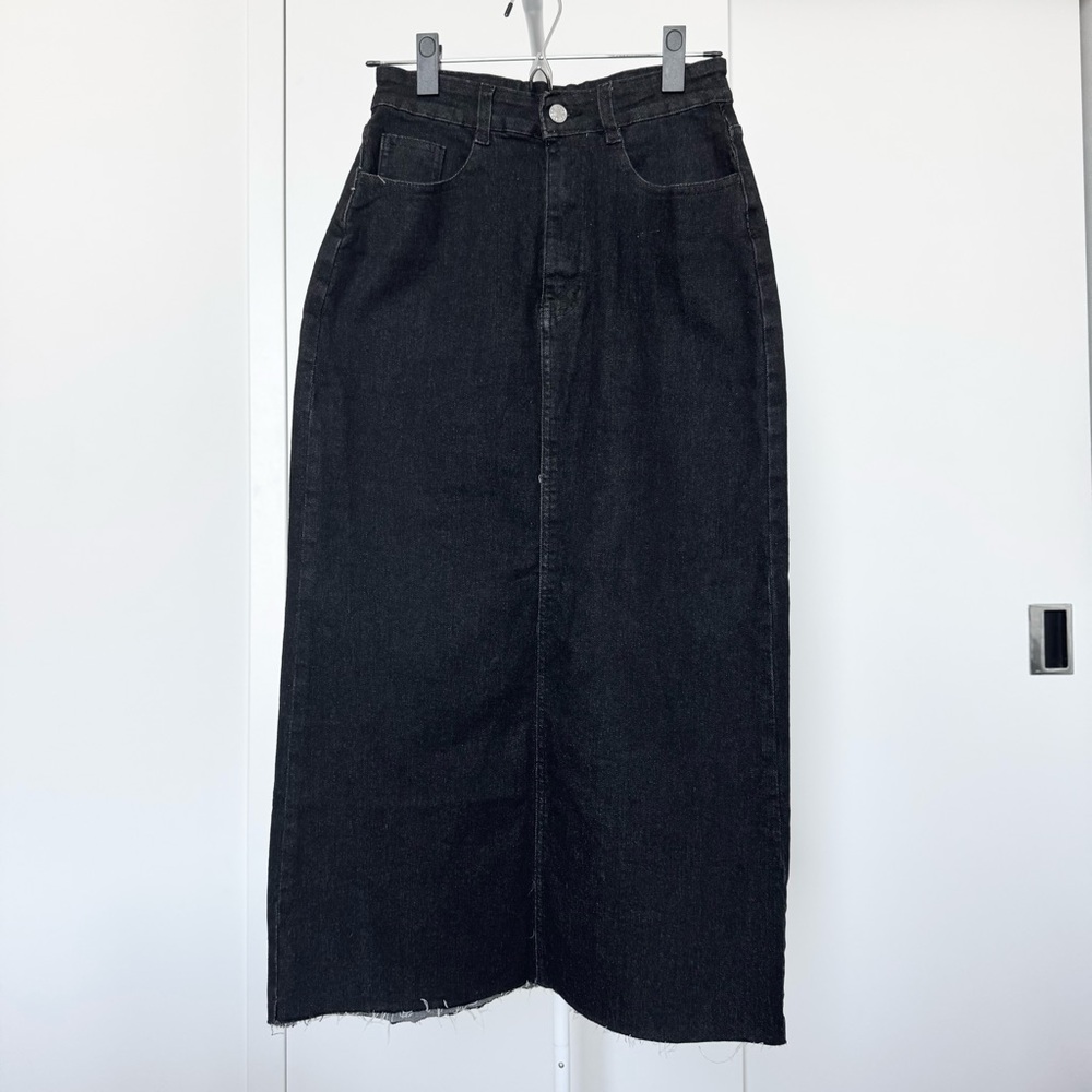 Black Denim Maxi Skirt Raw Hem Stretch Grunge Y2K Goth Festival Witchy Y2K Jean